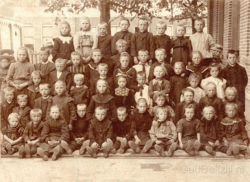 Singel School 1919.jpg